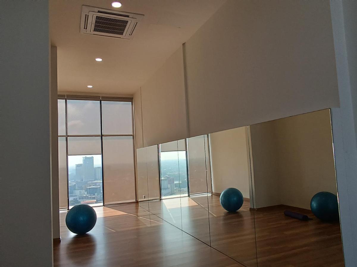 Toproof Pool 2-6pax 5minjonker Neflix Apartment Malacca